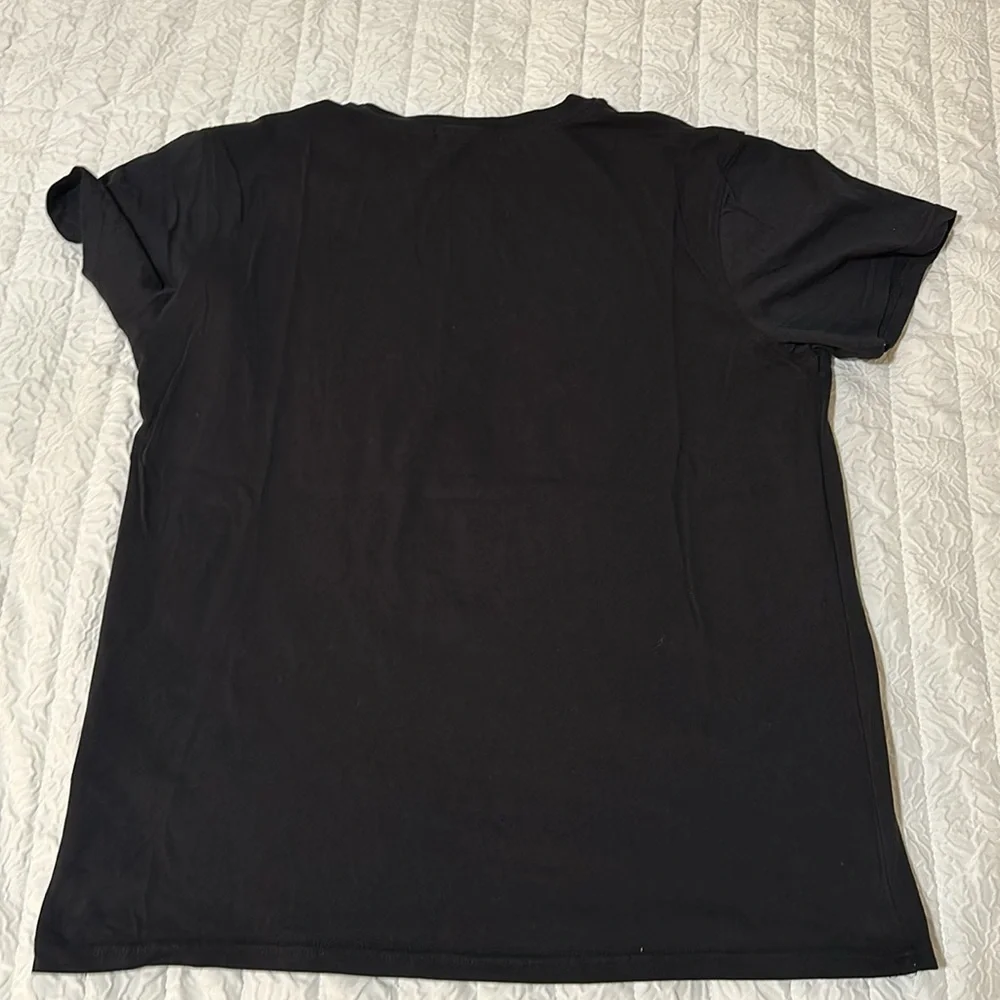 Roberto Cavalli T shirt Used bust still in good condition. - Picture 4 of 8